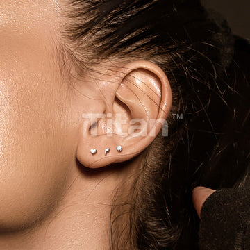Implant Grade Titanium Internally Threaded Lightening Bolt Top Labret Stud - Image 8